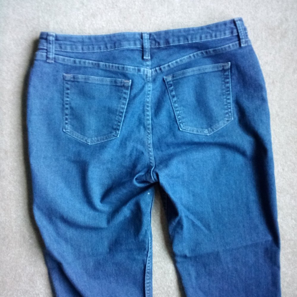 Lee Riders Straight Leg Jeans - Picture 6 of 7